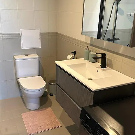 Tennise Apartment *